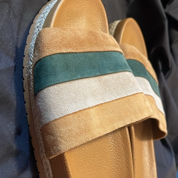 Vince ALISA Slide blue tan and green stripe leather sandals size 10 amazing ! - Picture 5 of 7